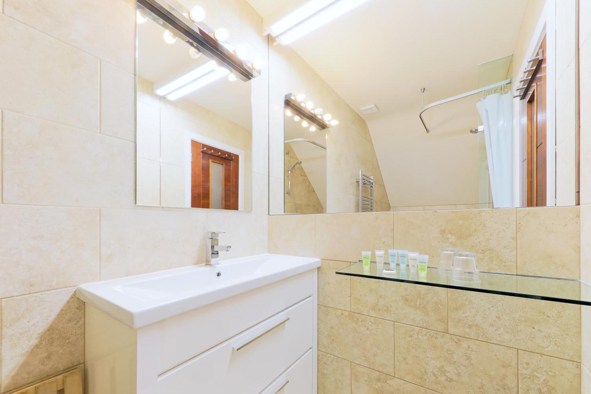 Stay 2A Boutique Rooms Фолкстон Екстериор снимка